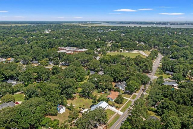 939 Mikell Drive, Charleston, SC 29412