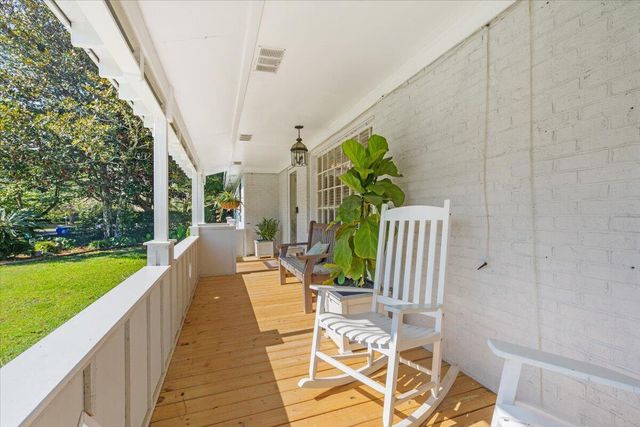 939 Mikell Drive, Charleston, SC 29412