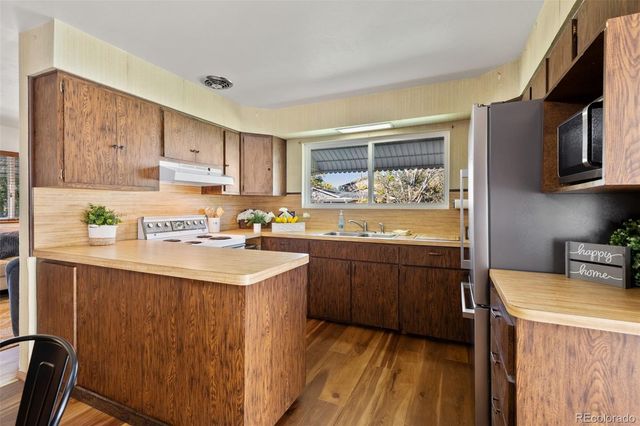 1150 W Radcliff Avenue, Englewood, CO 80110