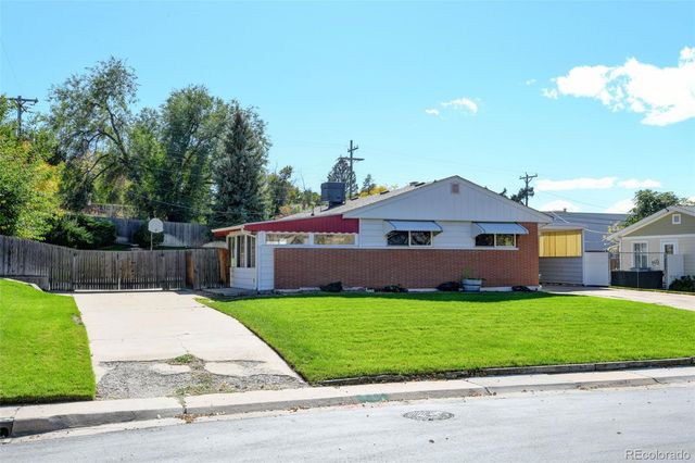 1150 W Radcliff Avenue, Englewood, CO 80110