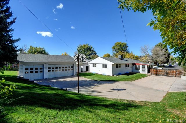 1150 W Radcliff Avenue, Englewood, CO 80110