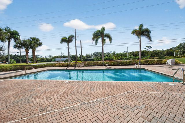 6635 SE Woodmill Pond Lane 6635, Stuart, FL 34997