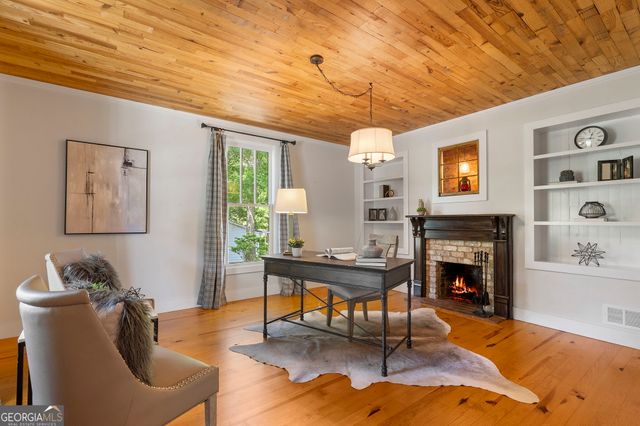 527 Main Street, Suwanee, GA 30024