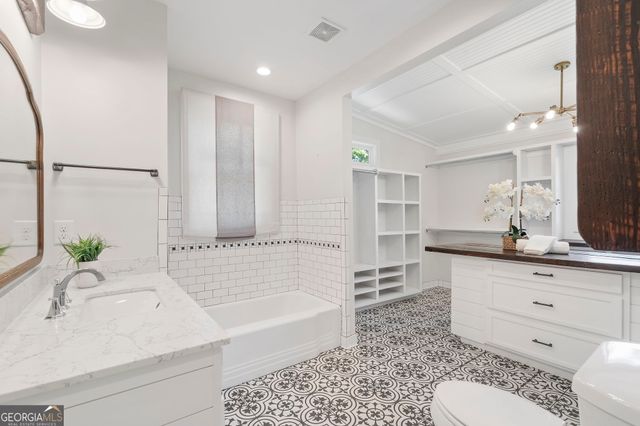 527 Main Street, Suwanee, GA 30024