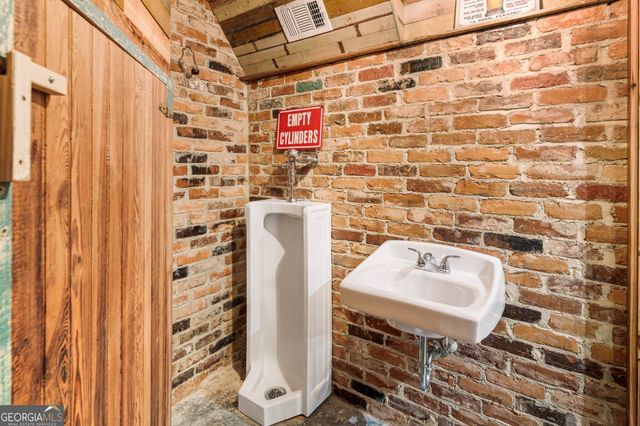 527 Main Street, Suwanee, GA 30024