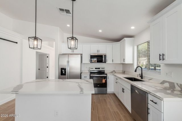 1868 E KACHINA Drive, Casa Grande, AZ 85122