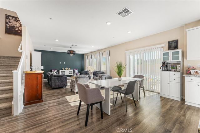 44325 Moccasin Place, Lancaster, CA 93536