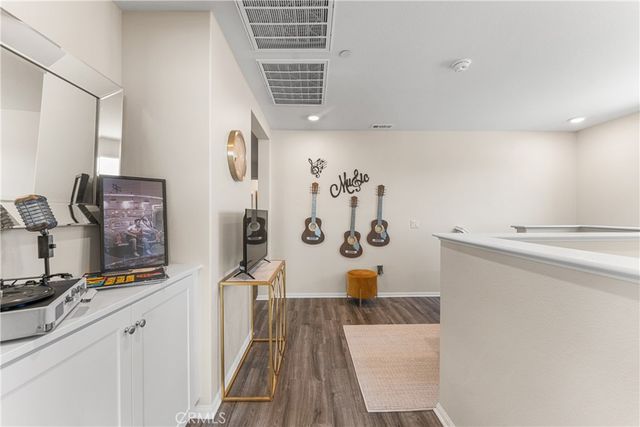44325 Moccasin Place, Lancaster, CA 93536