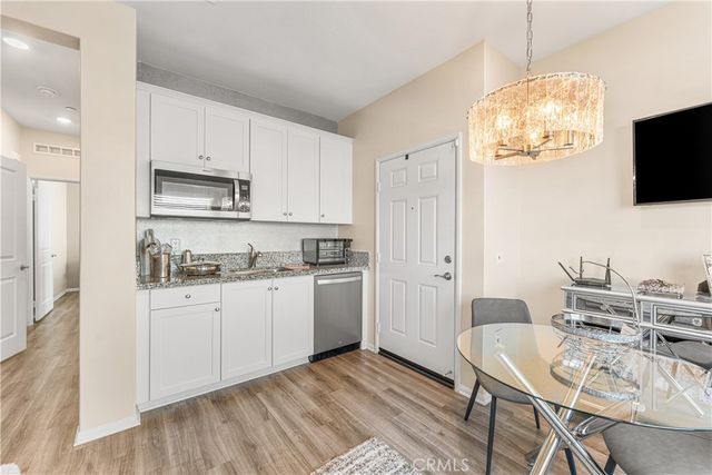 44325 Moccasin Place, Lancaster, CA 93536
