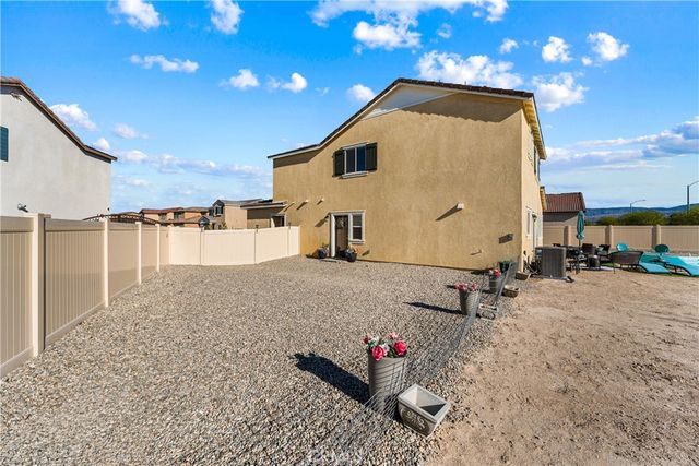44325 Moccasin Place, Lancaster, CA 93536