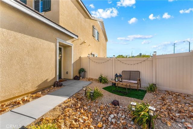 44325 Moccasin Place, Lancaster, CA 93536