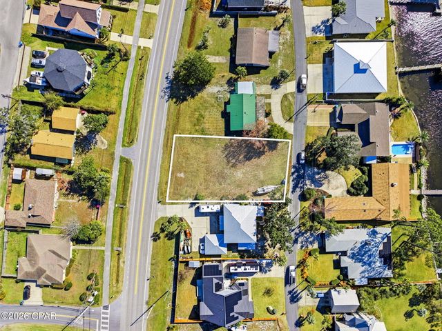 6401 N Lagoon Drive, Panama City Beach, FL 32408