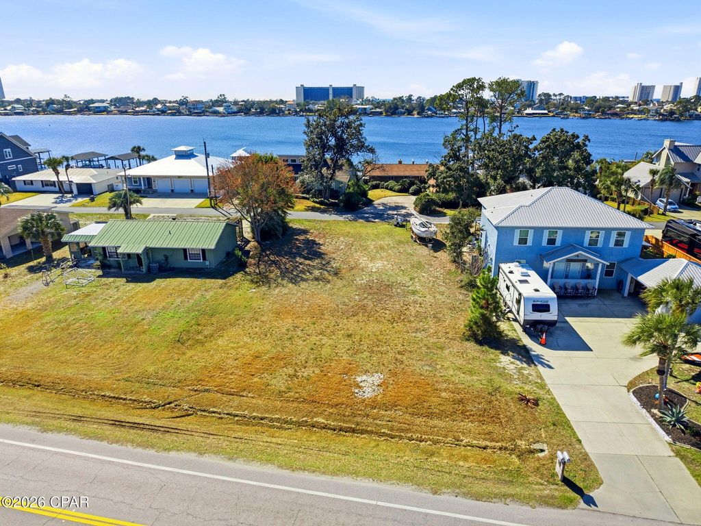 Image 2 of property listing at 6401 N Lagoon Drive, Panama City Beach, FL 32408