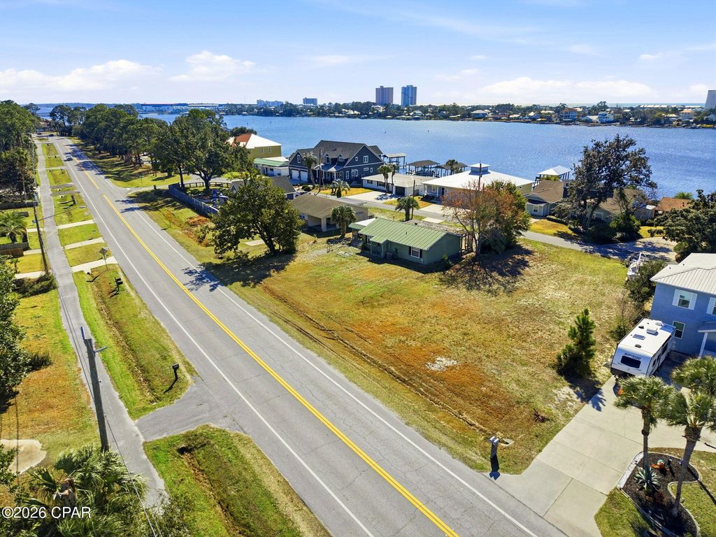 Image 3 of property listing at 6401 N Lagoon Drive, Panama City Beach, FL 32408