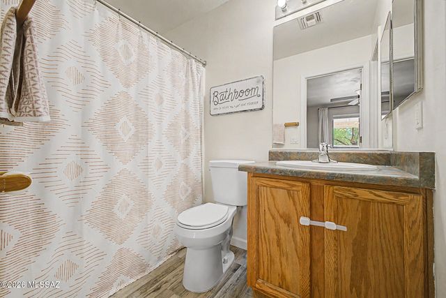 681 W Ash Ridge Drive, Green Valley, AZ 85614