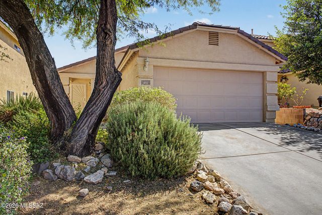 681 W Ash Ridge Drive, Green Valley, AZ 85614