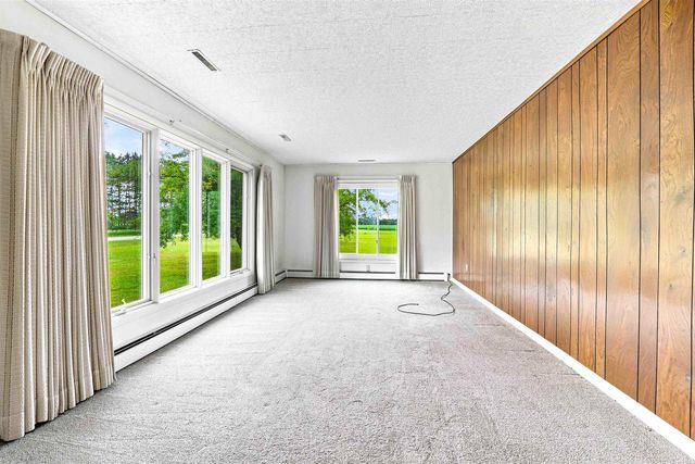 N3421 County KK Road, Hancock, WI 54943