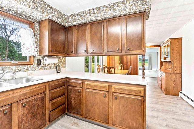 N3421 County KK Road, Hancock, WI 54943