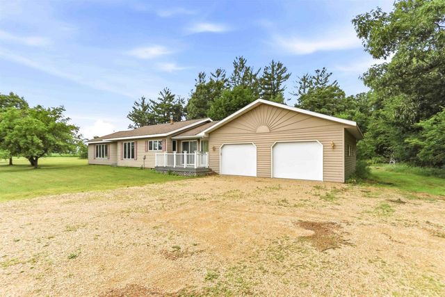 N3421 County KK Road, Hancock, WI 54943
