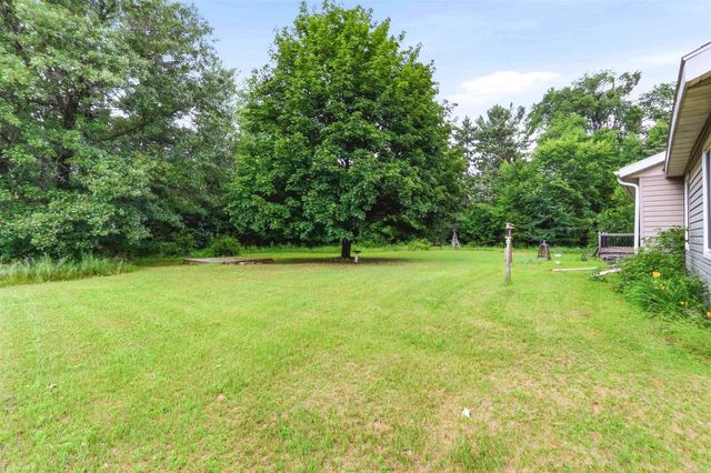 N3421 County KK Road, Hancock, WI 54943