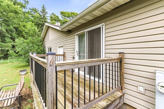N3421 County KK Road, Hancock, WI 54943