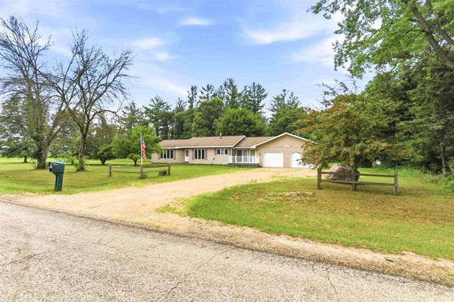N3421 County KK Road, Hancock, WI 54943