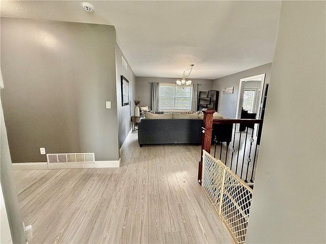 27119 Southridge Drive, Maryville, MO 64468