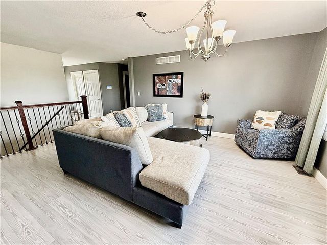 27119 Southridge Drive, Maryville, MO 64468