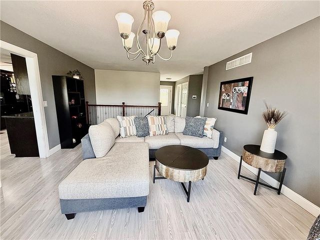 27119 Southridge Drive, Maryville, MO 64468