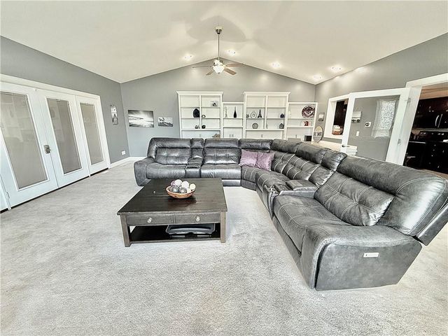 27119 Southridge Drive, Maryville, MO 64468