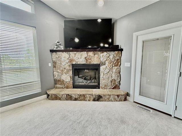 27119 Southridge Drive, Maryville, MO 64468