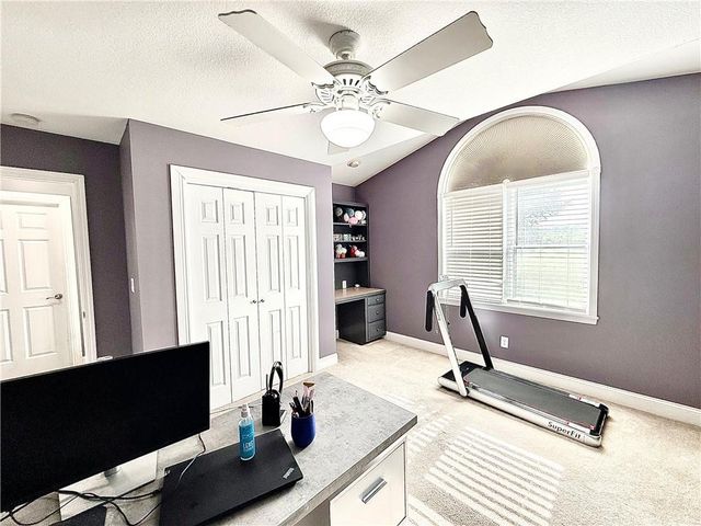 27119 Southridge Drive, Maryville, MO 64468