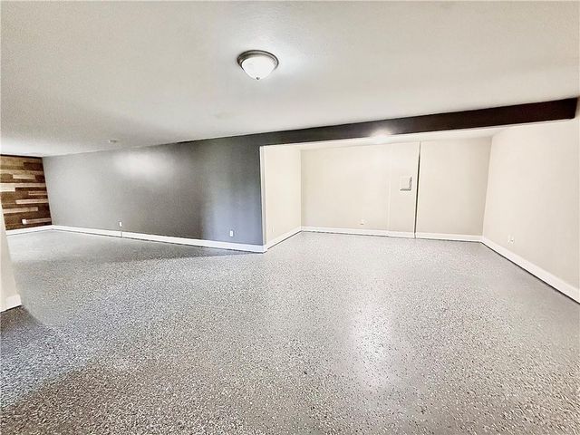 27119 Southridge Drive, Maryville, MO 64468