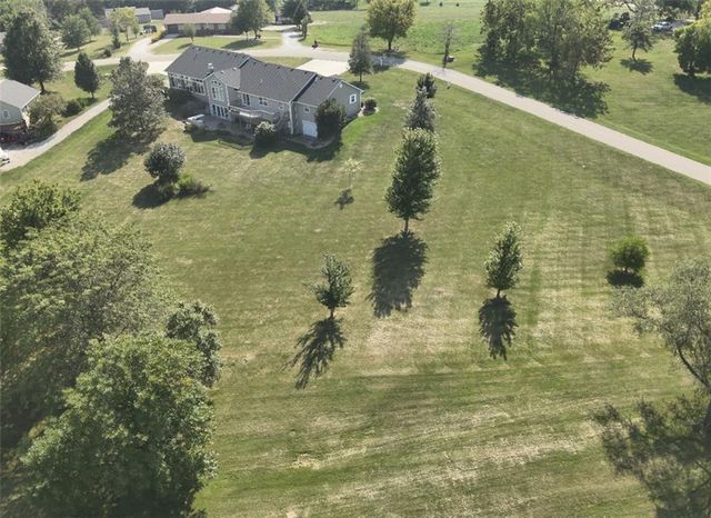 27119 Southridge Drive, Maryville, MO 64468