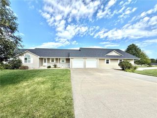 27119 Southridge Drive, Maryville, MO 64468