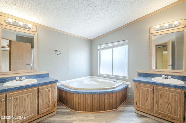 17045 W El Tiro Road, Marana, AZ 85653