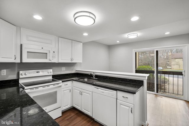 3170 READSBOROUGH CT, Fairfax, VA 22031