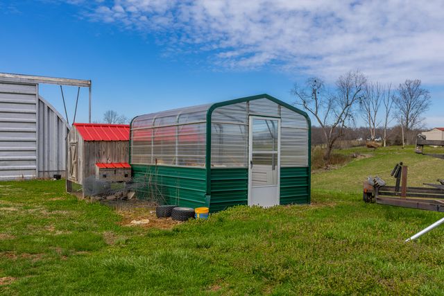 4888 Willailla Road, Brodhead, KY 40409