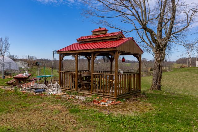 4888 Willailla Road, Brodhead, KY 40409