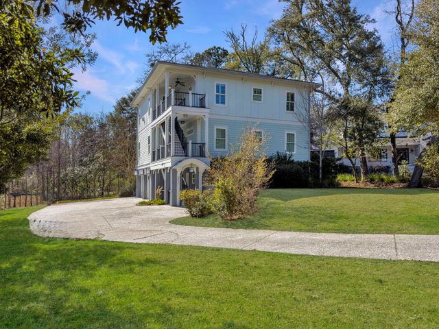 5217 Oak Cove Lane, Hollywood, SC 29449