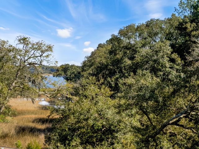 5217 Oak Cove Lane, Hollywood, SC 29449