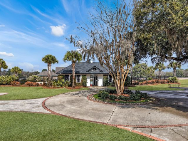 5217 Oak Cove Lane, Hollywood, SC 29449