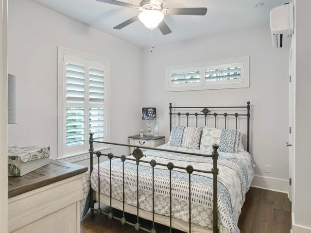 5217 Oak Cove Lane, Hollywood, SC 29449