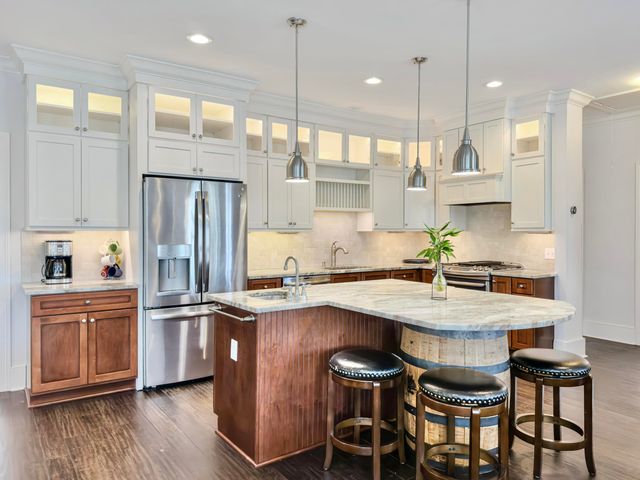 5217 Oak Cove Lane, Hollywood, SC 29449