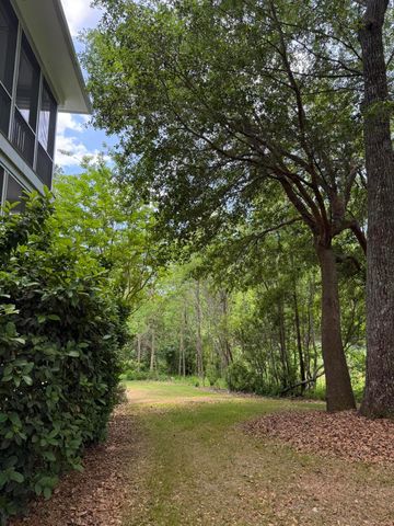 5217 Oak Cove Lane, Hollywood, SC 29449