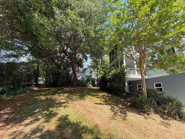 5217 Oak Cove Lane, Hollywood, SC 29449