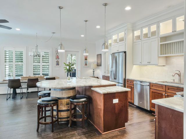 5217 Oak Cove Lane, Hollywood, SC 29449