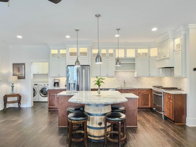 5217 Oak Cove Lane, Hollywood, SC 29449