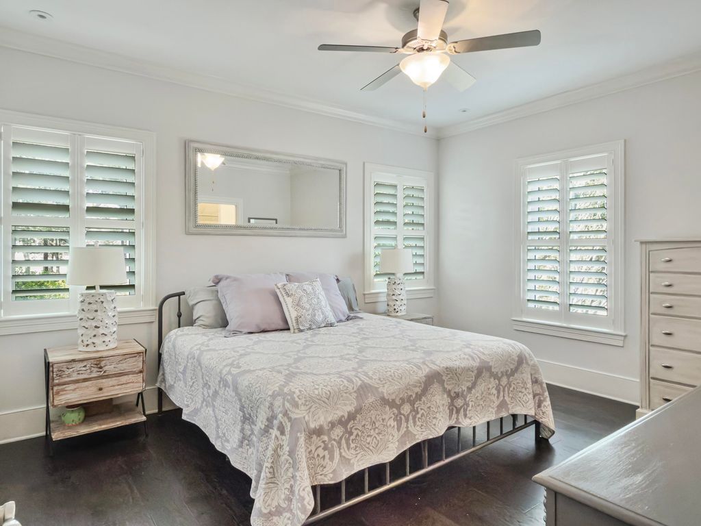 Image 18 of property listing at 5217 Oak Cove Lane, Hollywood, SC 29449