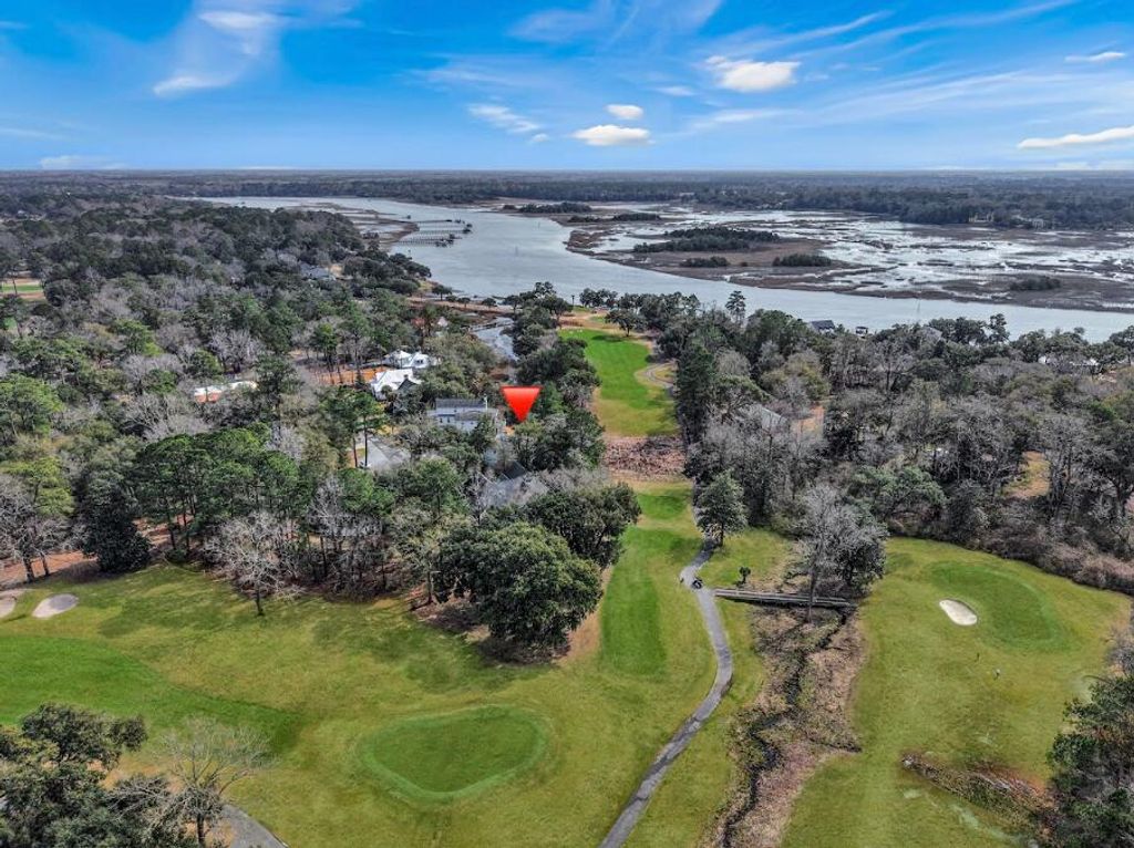 Image 3 of property listing at 5217 Oak Cove Lane, Hollywood, SC 29449